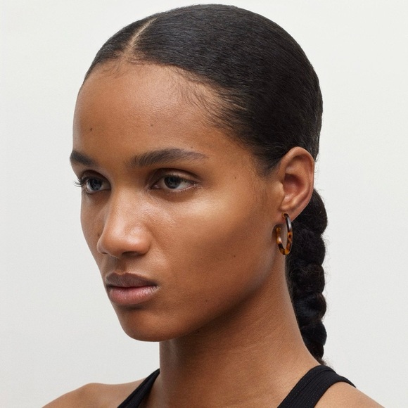 Tortoiseshell Hoops - Picture 2 of 6